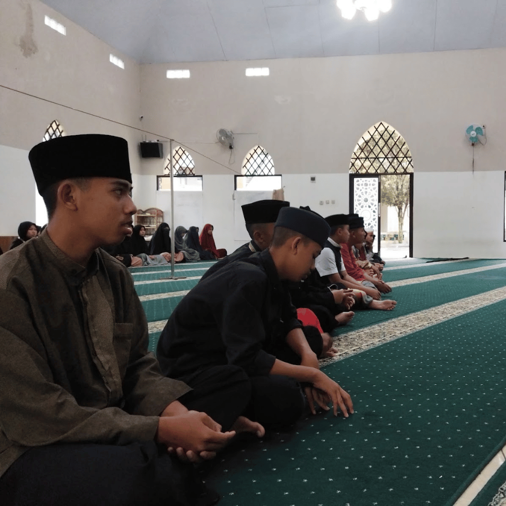 Kajian Keislaman di Masjid Lembah Quran